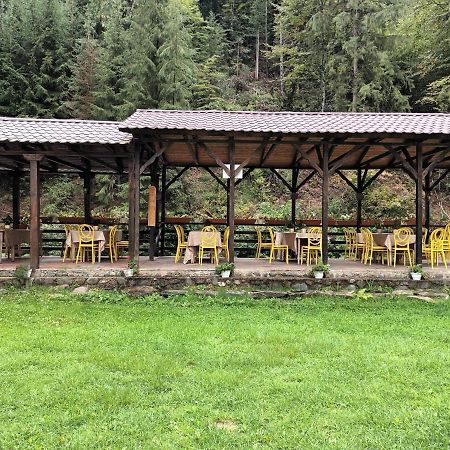 Pension Onelia Gîrda de Sus エクステリア 写真